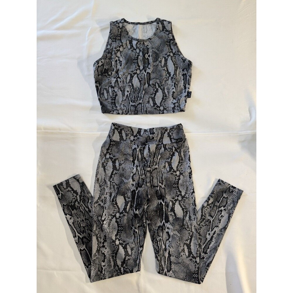 LiCi Fit Two Piece Top (L) & Scrunch Butt Leggings (S) Animal Print Exercise Set